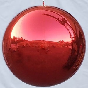 Red Big Shiny Mirror Sphere Balls